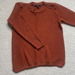 Oversized burnt orange Cyrus sweater, size M